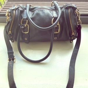 Authentic leather Cole Hann Shoulder&Satchel bag.